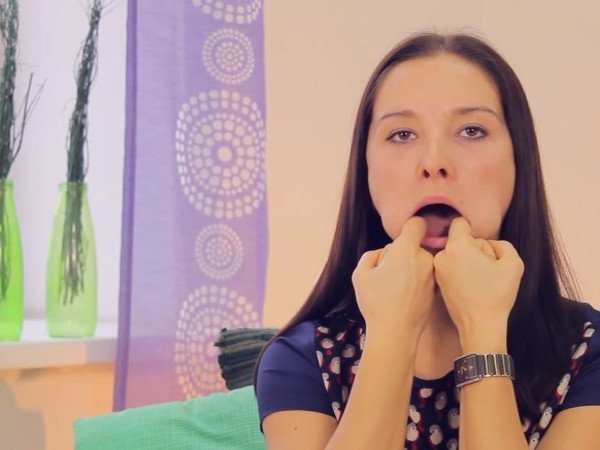 Як підтягнути шию і підборіддя