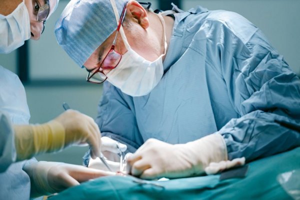 Операція на вуздечці у чоловіків