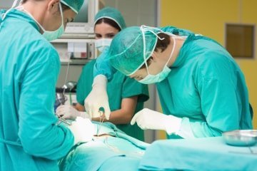 хірургічна дефлорація